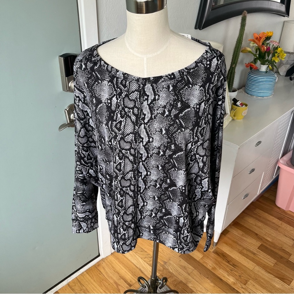 Cyrus Comfort top